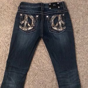 Selling these jeans worn a few times